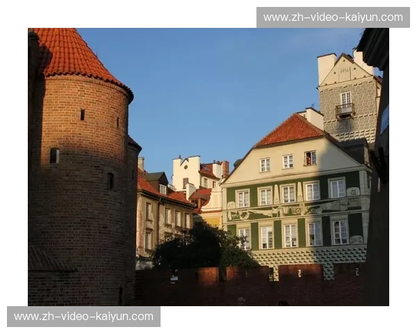 东西交汇的魅力:华沙与阿斯塔纳,一场穿越时空的对话 东西交汇的魅力:华沙与阿斯塔纳,一场穿越时空的对话